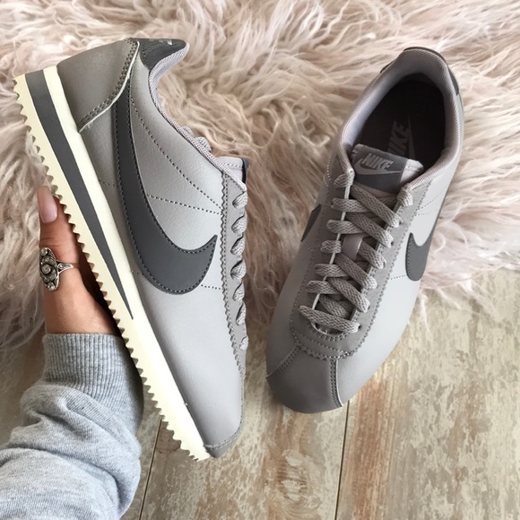NWT🐺Nike Cortez Leather - Picture 5 of 7